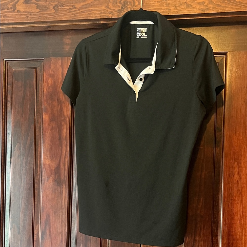 Women’s 32 Degrees Black Polo Shirt with White Collar, size Medium.